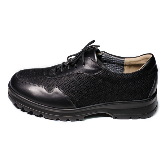 Wide-Fit-Sneaker TRF2351 (schwarz 4E)